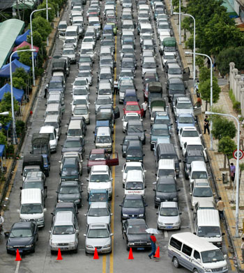 China_Petrol_Shortages_August2005